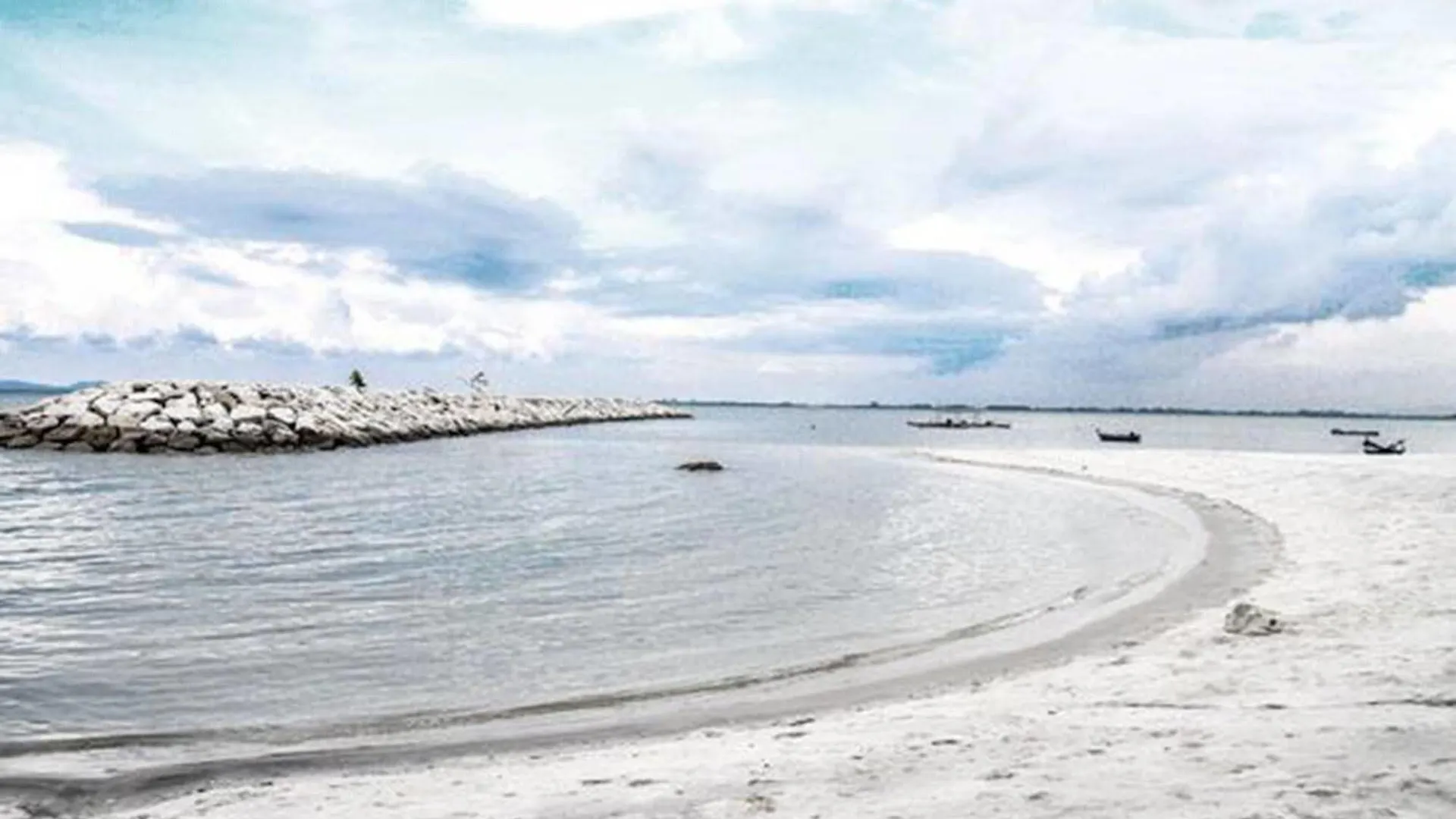 8 Boutique By The Sea Hotel Tanjung Tokong 2*,