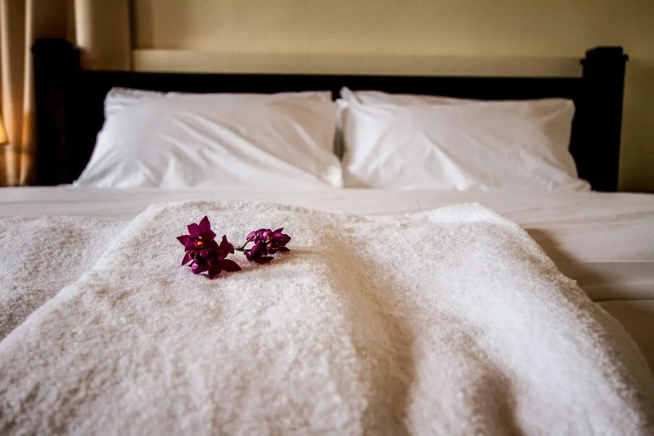 8 Boutique By The Sea Hotel Tanjung Tokong 2*,