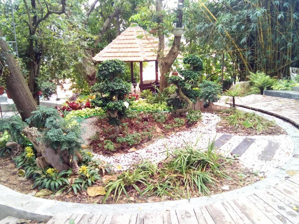 Vendégház 8 Boutique By The Sea Hotel Tanjung Tokong