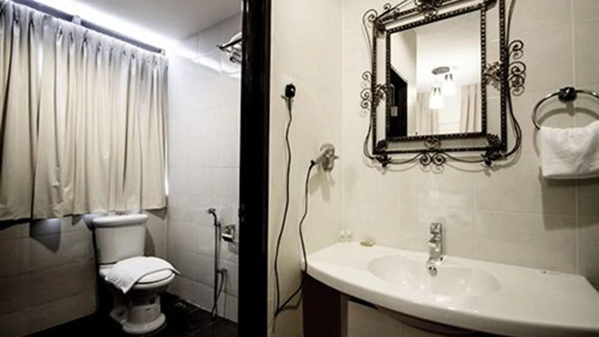 ** Гостевой дом Отель 8 Boutique By The Sea Tanjung Tokong Малайзия