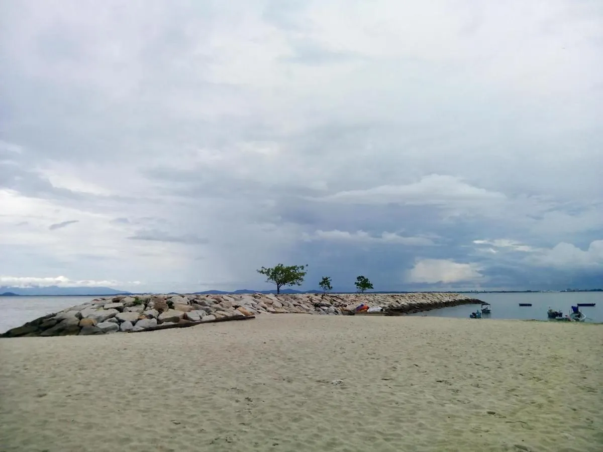 Отель 8 Boutique By The Sea Tanjung Tokong 2*,  Малайзия